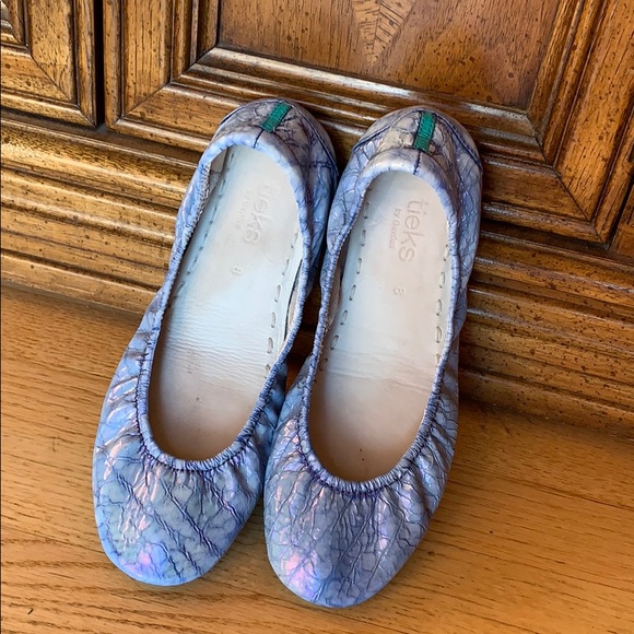 custom tieks